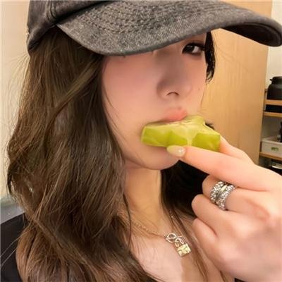 金爪女郎